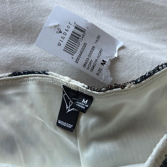 Windsor - Stylish Cow Print Women's Shorts - Picture 2 of 2